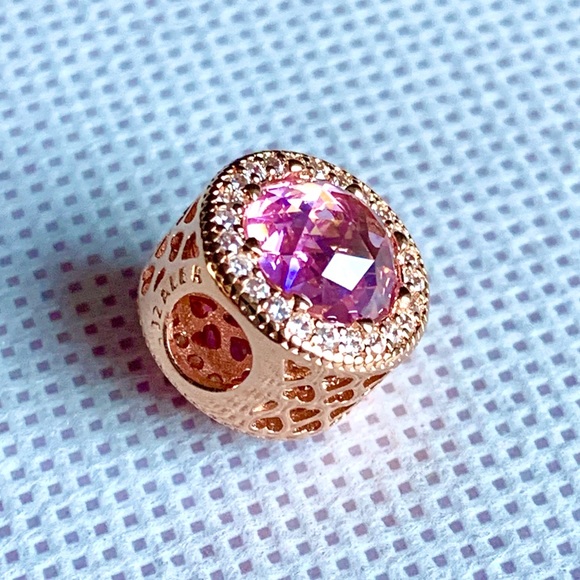 Brand NEW Pandora Charm Rose Gold PINK Radiant Charm - Picture 1 of 5